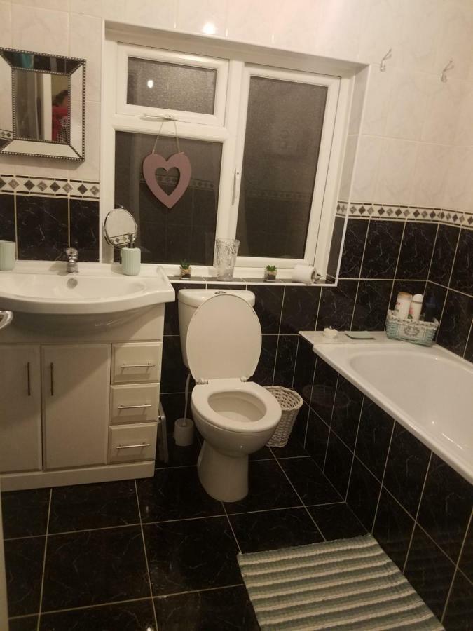 Comfy Quiet Town House Strabane Exterior photo